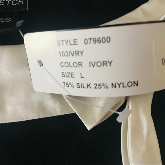 Silks NWT Silk Color block Black /White top with bow neckline SZ:Large - Picture 10 of 12